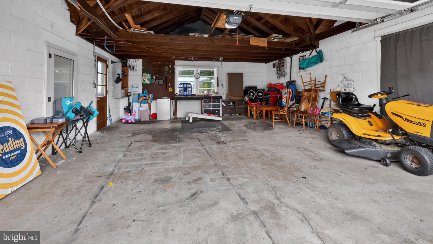 3471 Horseshoe Pike Property Photo 19