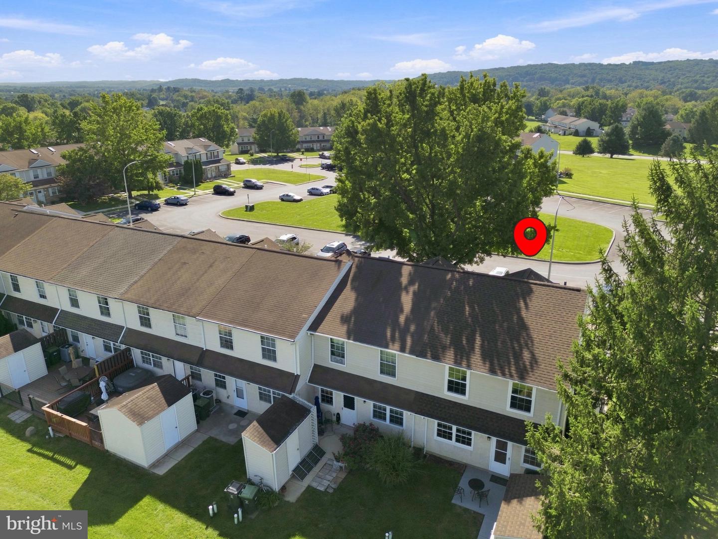 736 Springfield Ct Property Photo 8