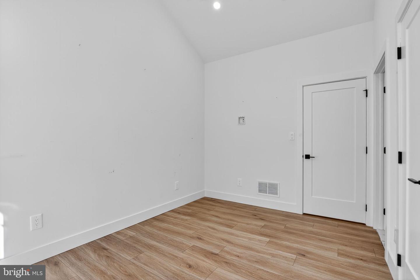 227 Autumn Dr Property Photo 50