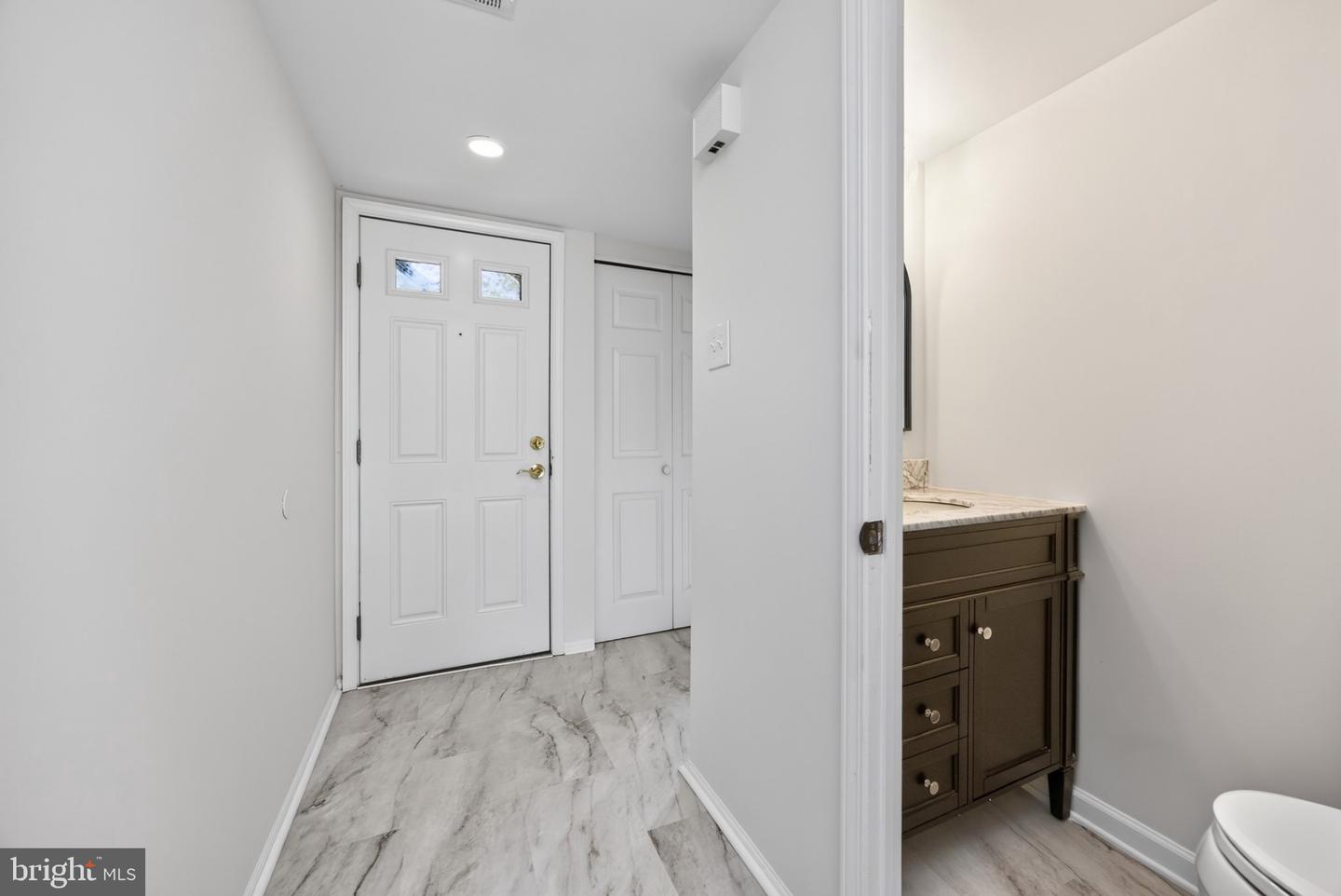 1602 Worthington Dr #1602 Property Photo 17