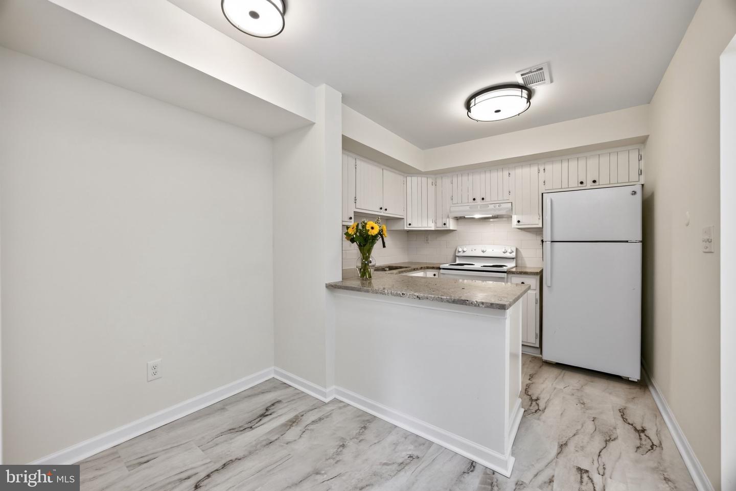 1602 Worthington Dr #1602 Property Photo 25