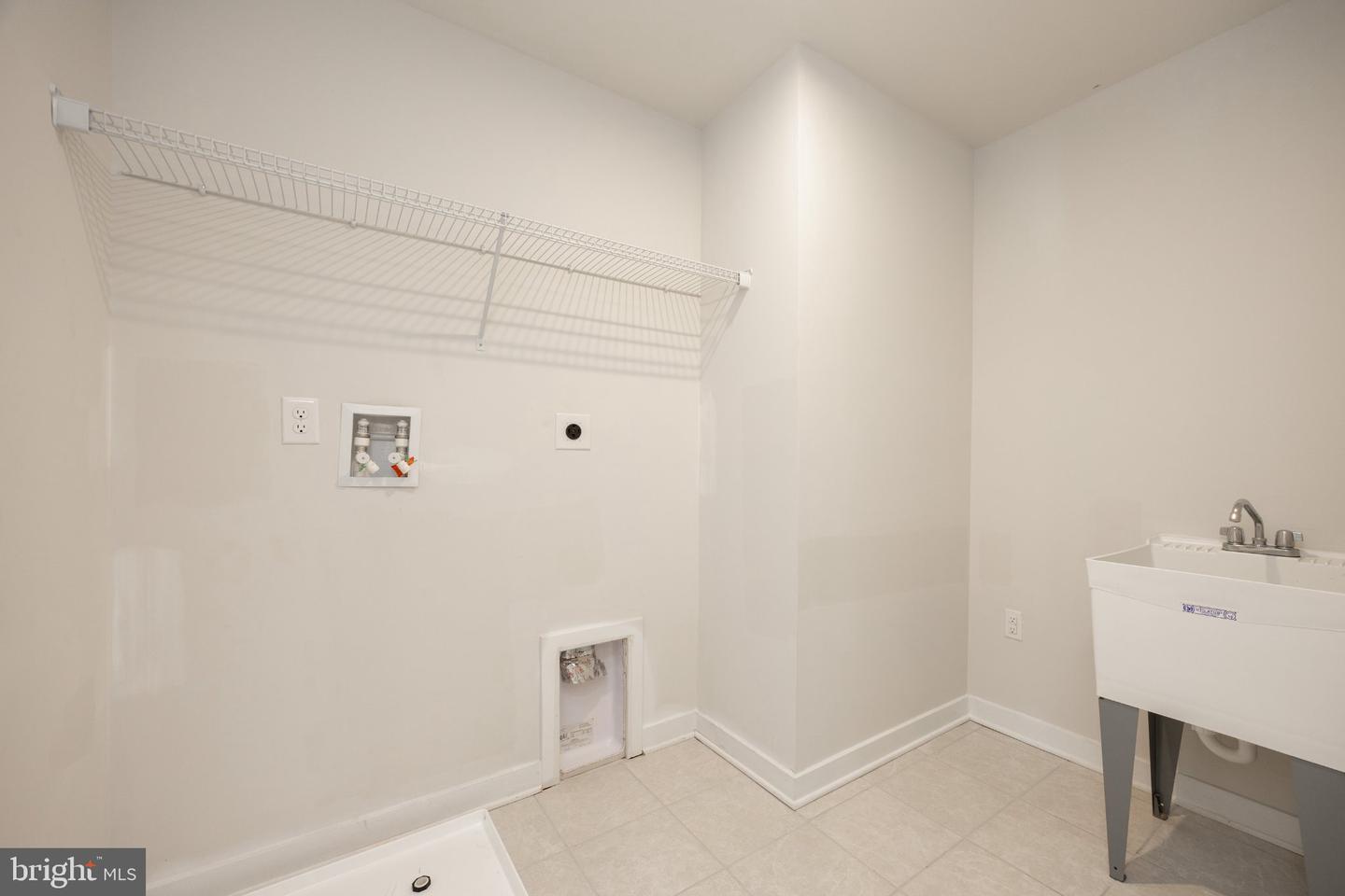265 Chase Dr Property Photo 22