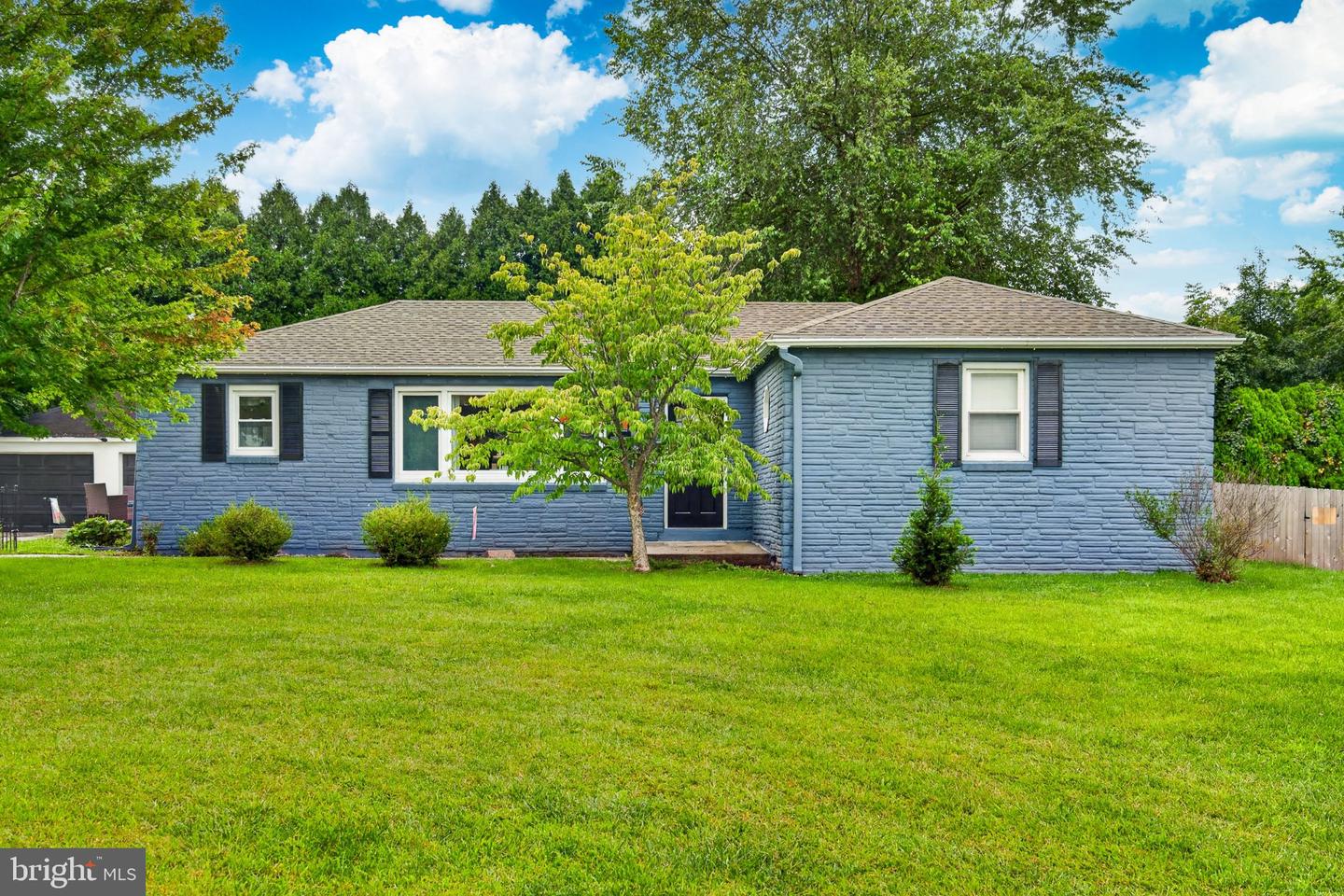 1364 Township Line Rd Property Photo 1