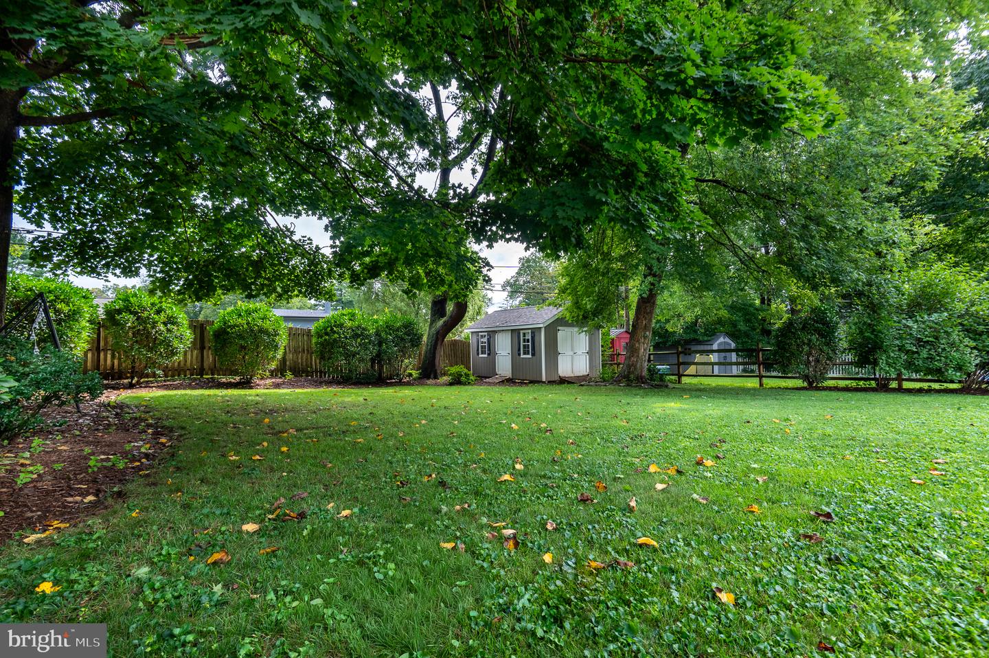 25 Greentree Ln Property Photo 5