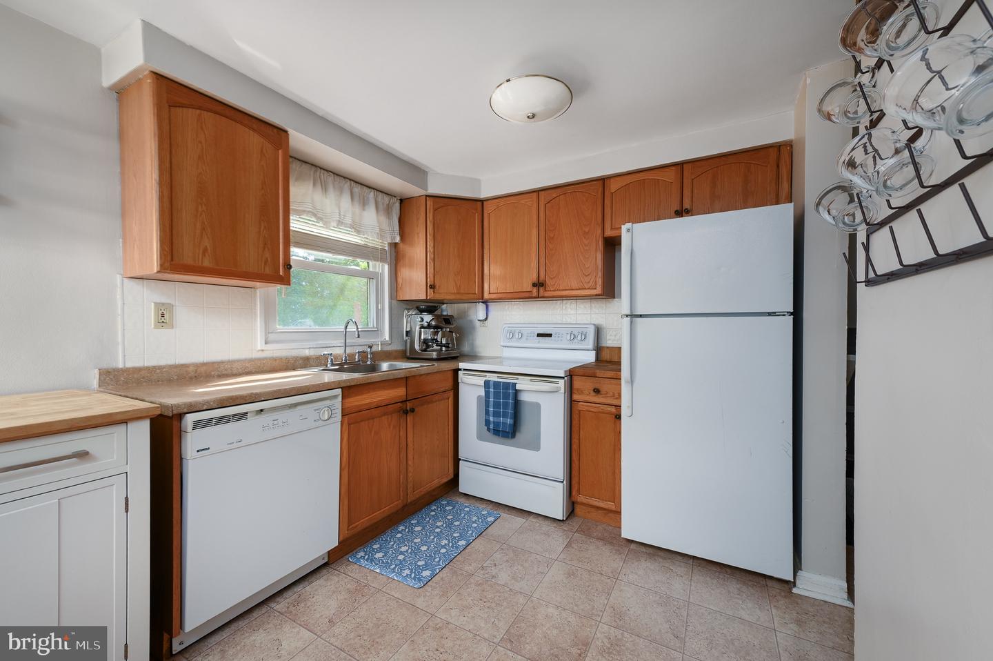 25 Greentree Ln Property Photo 11