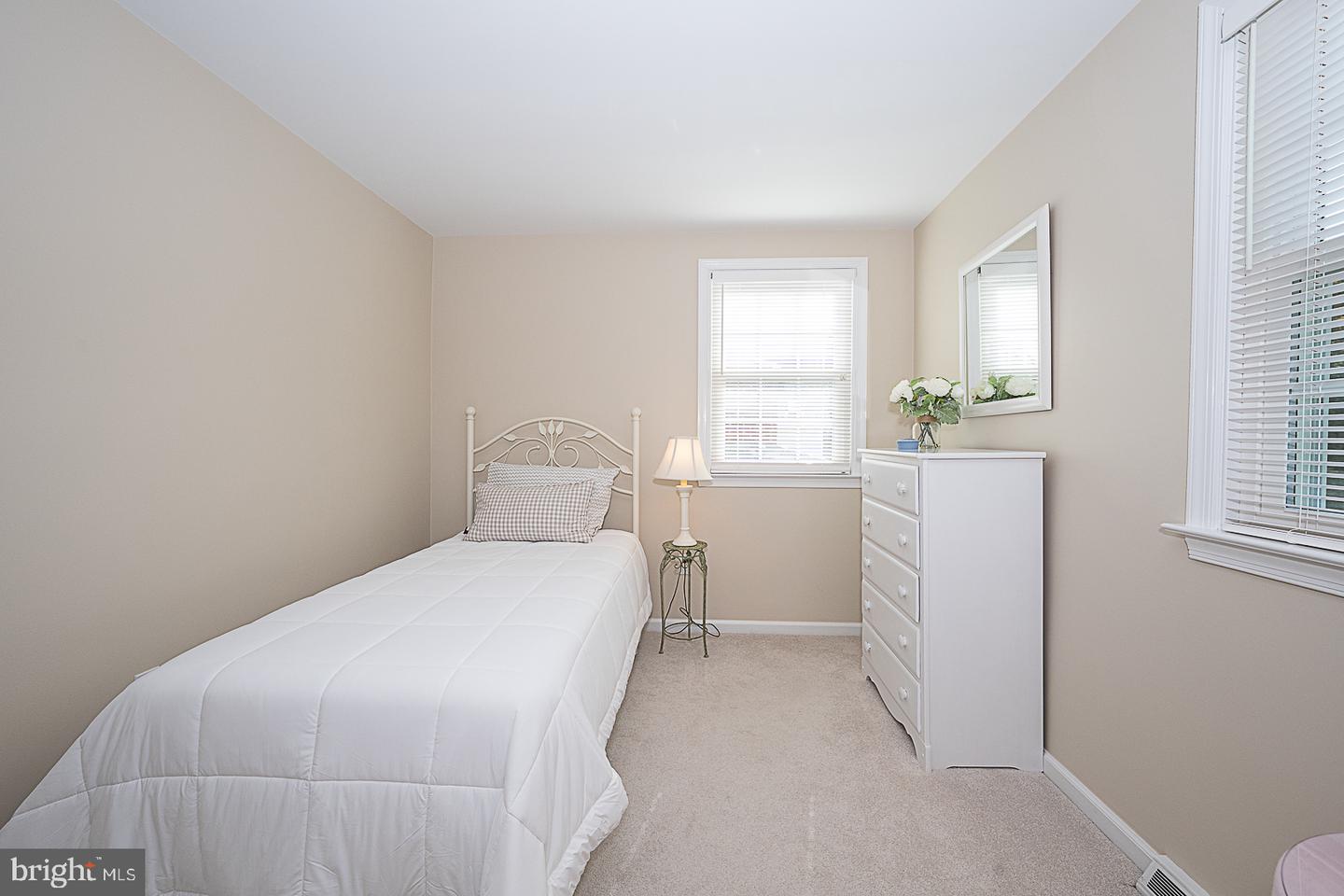 487 Winston Way Property Photo 25