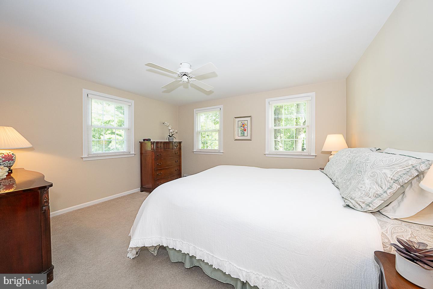 487 Winston Way Property Photo 28