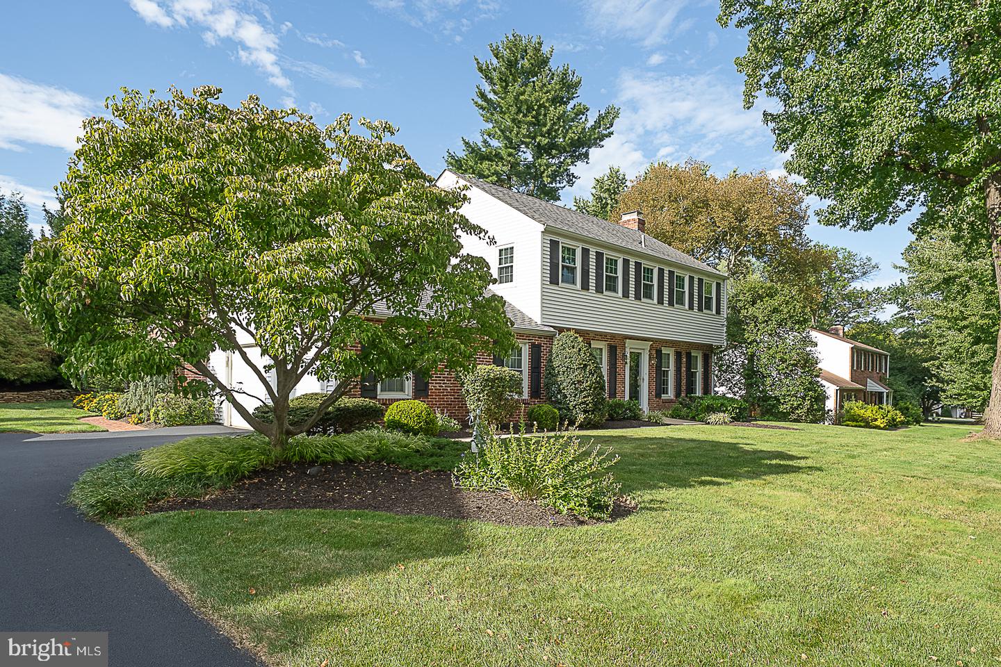 487 Winston Way Property Photo 42