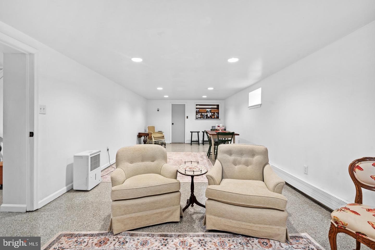 305 Irish Rd Property Photo 18