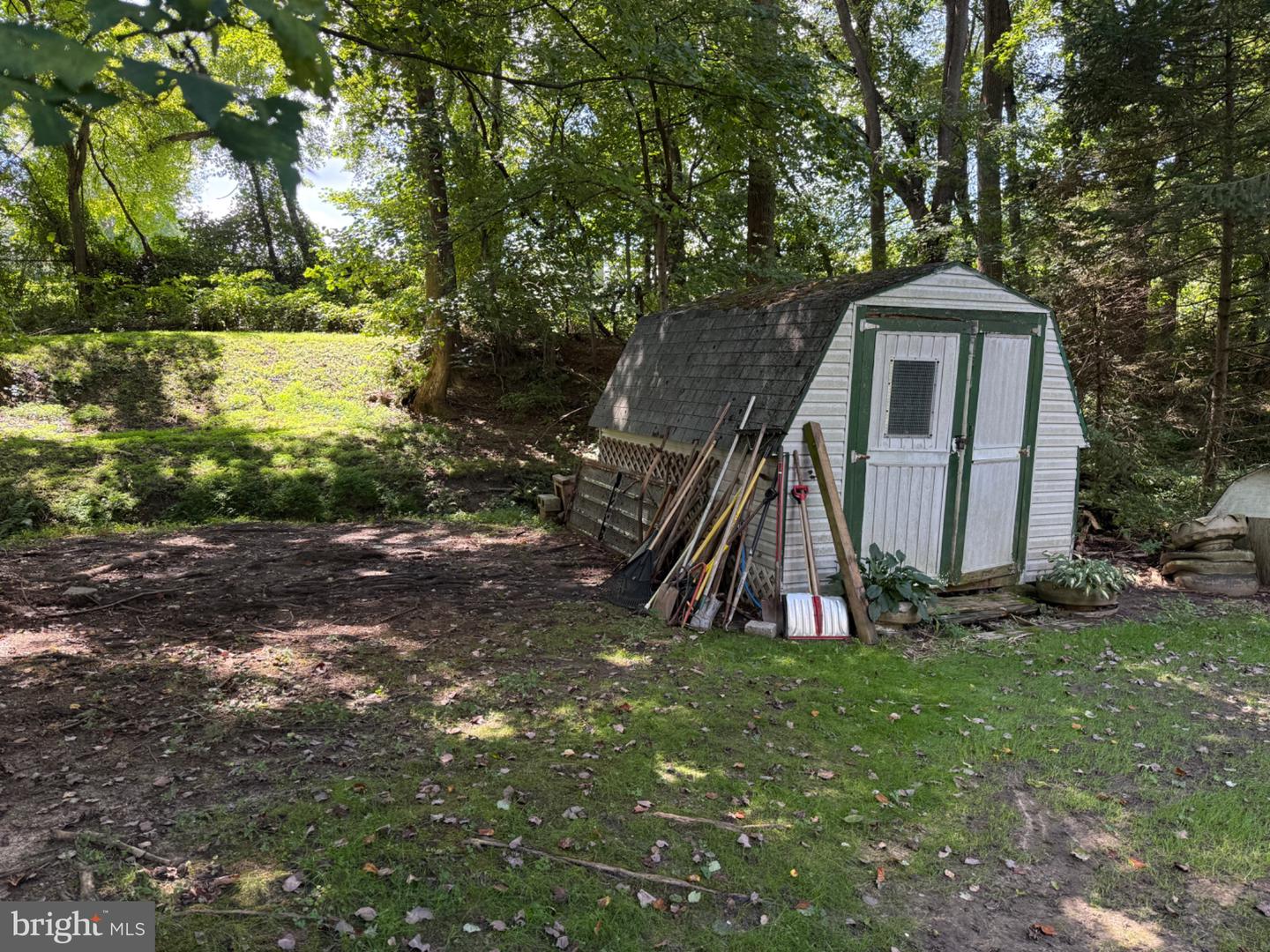 204 Valley Ave Property Photo 6