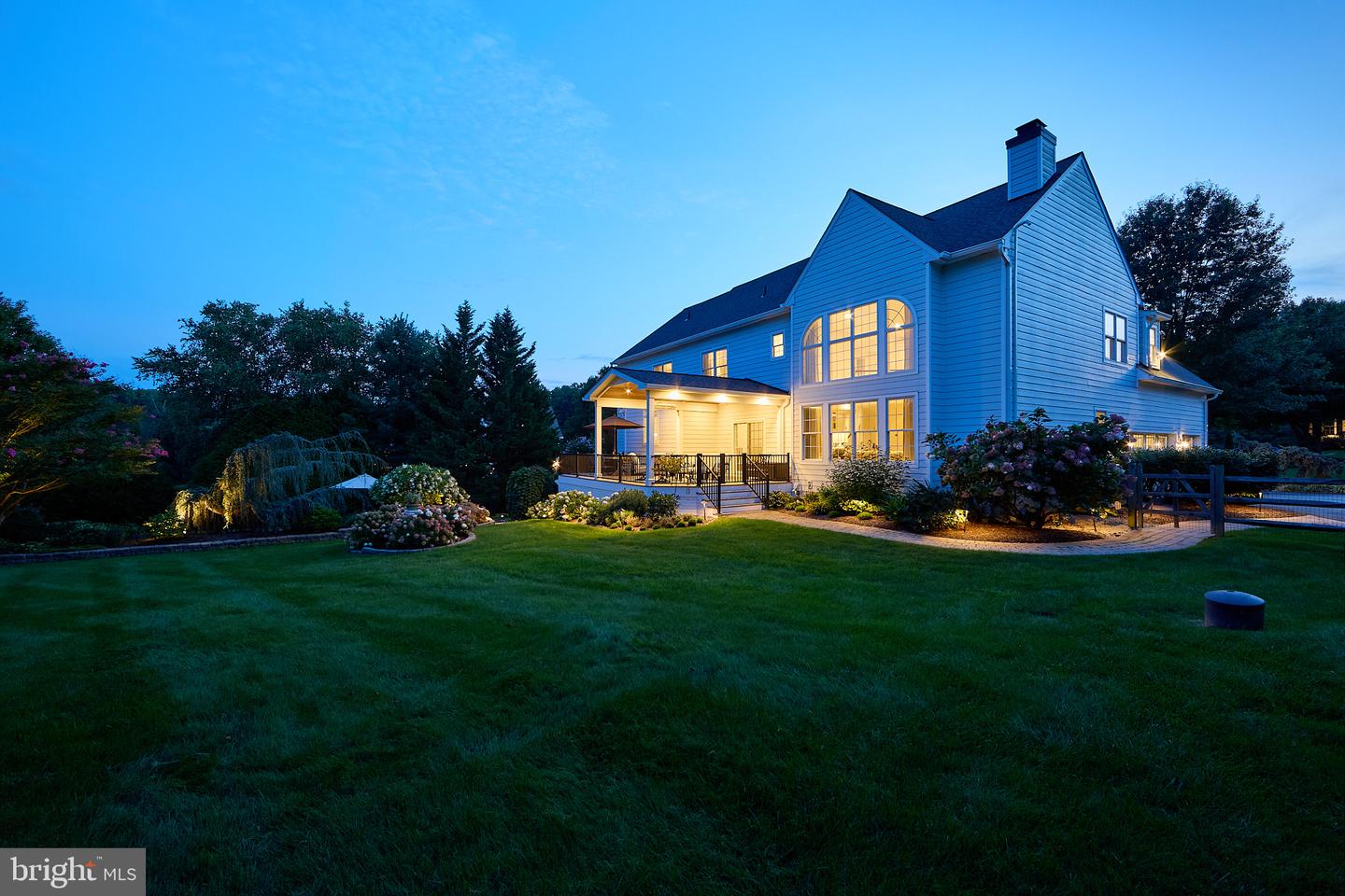 48 Lily Pond Ln Property Photo 14