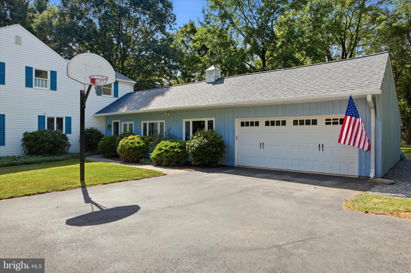 4 Gingerwood Rd Property Photo 3