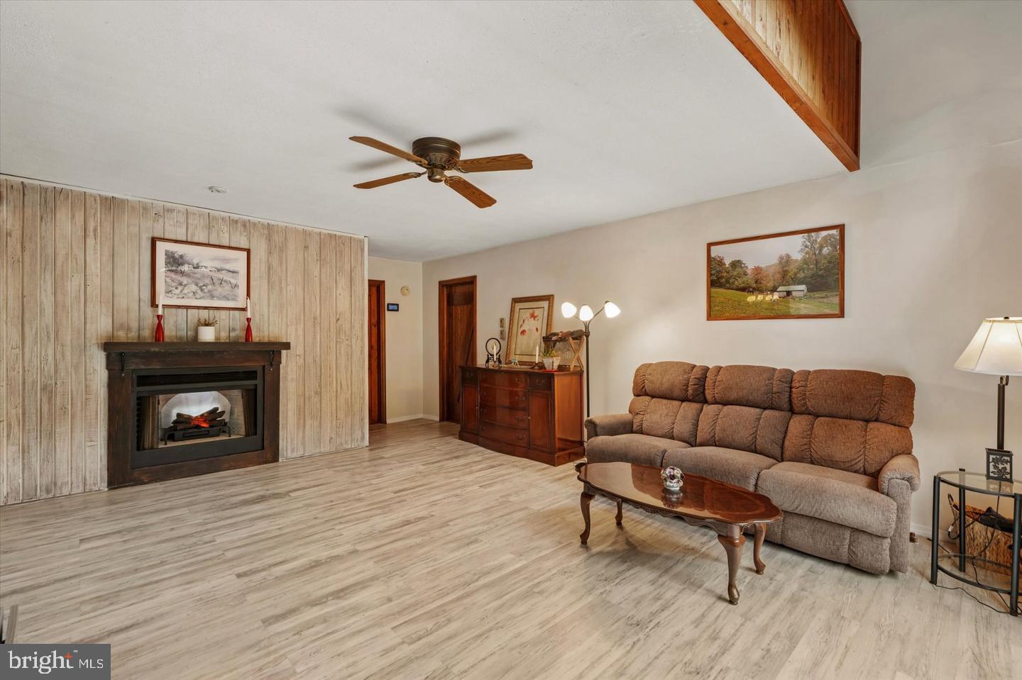 PACT2135372 Property Photo 16