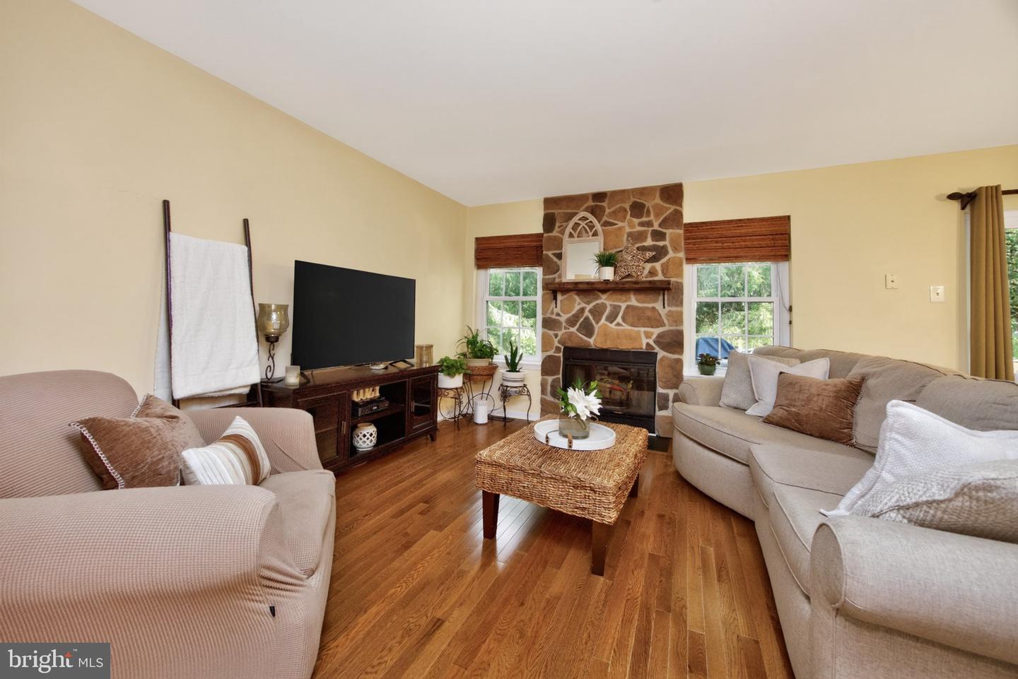 1405 Aspen Ct Property Photo 4