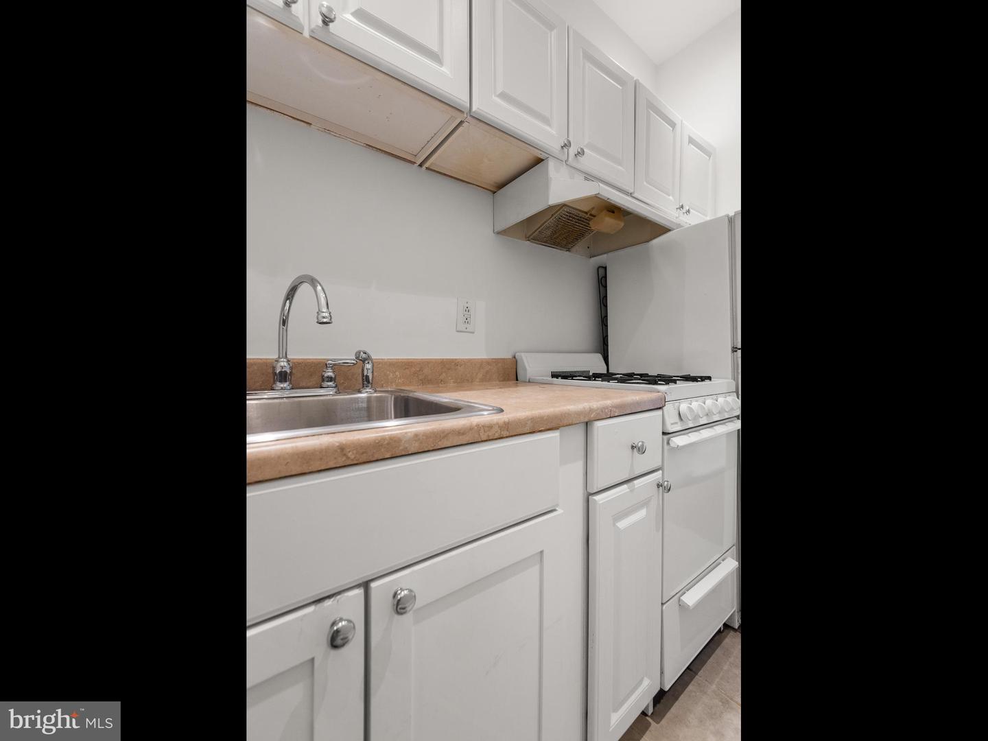 318 N Matlack St #2f Property Photo 16