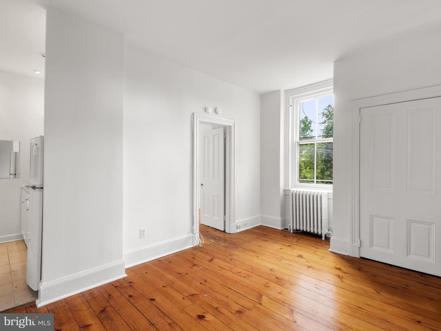 318 N Matlack St #2f Property Photo 17