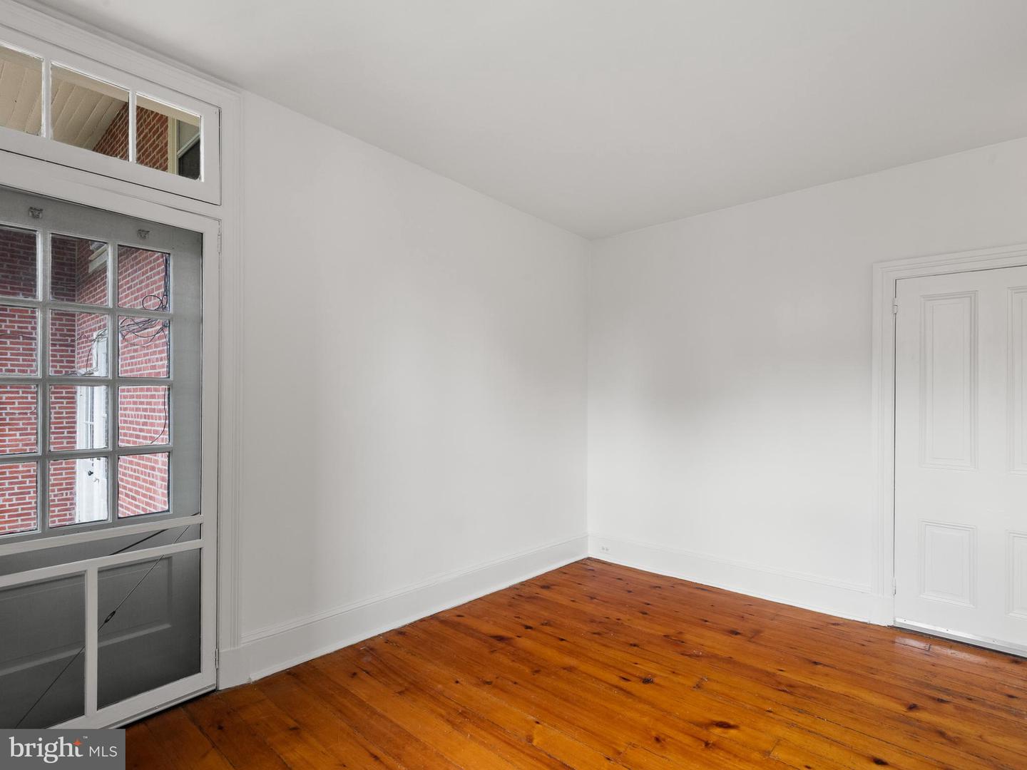 318 N Matlack St #2f Property Photo 26