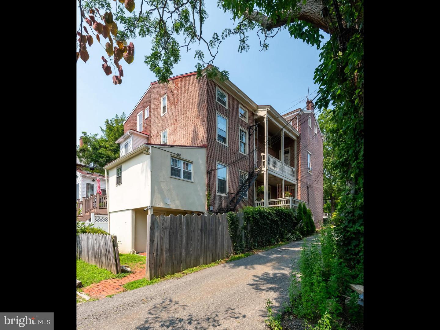 318 N Matlack St #2f Property Photo 34