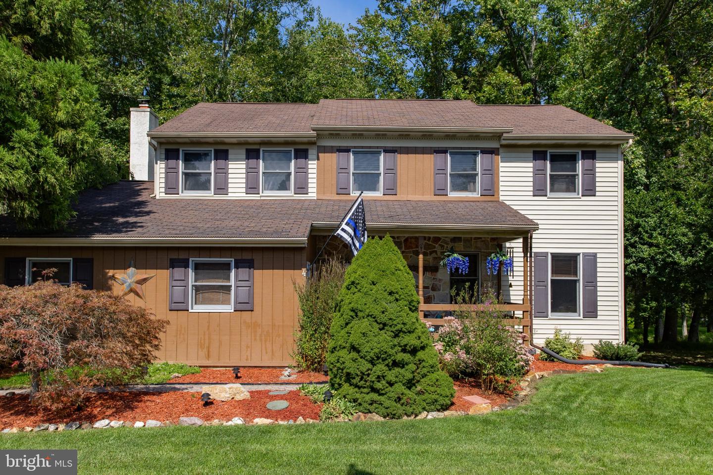 4 Seabury Property Photo 2