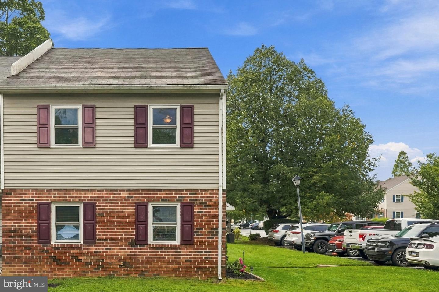 453 E Cardigan Ter #453 Property Photo 4