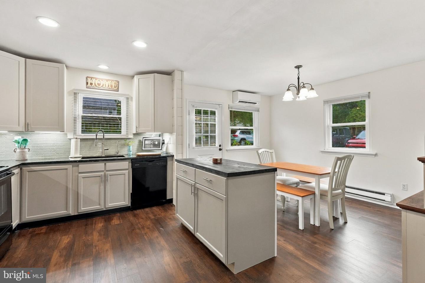 453 E Cardigan Ter #453 Property Photo 11