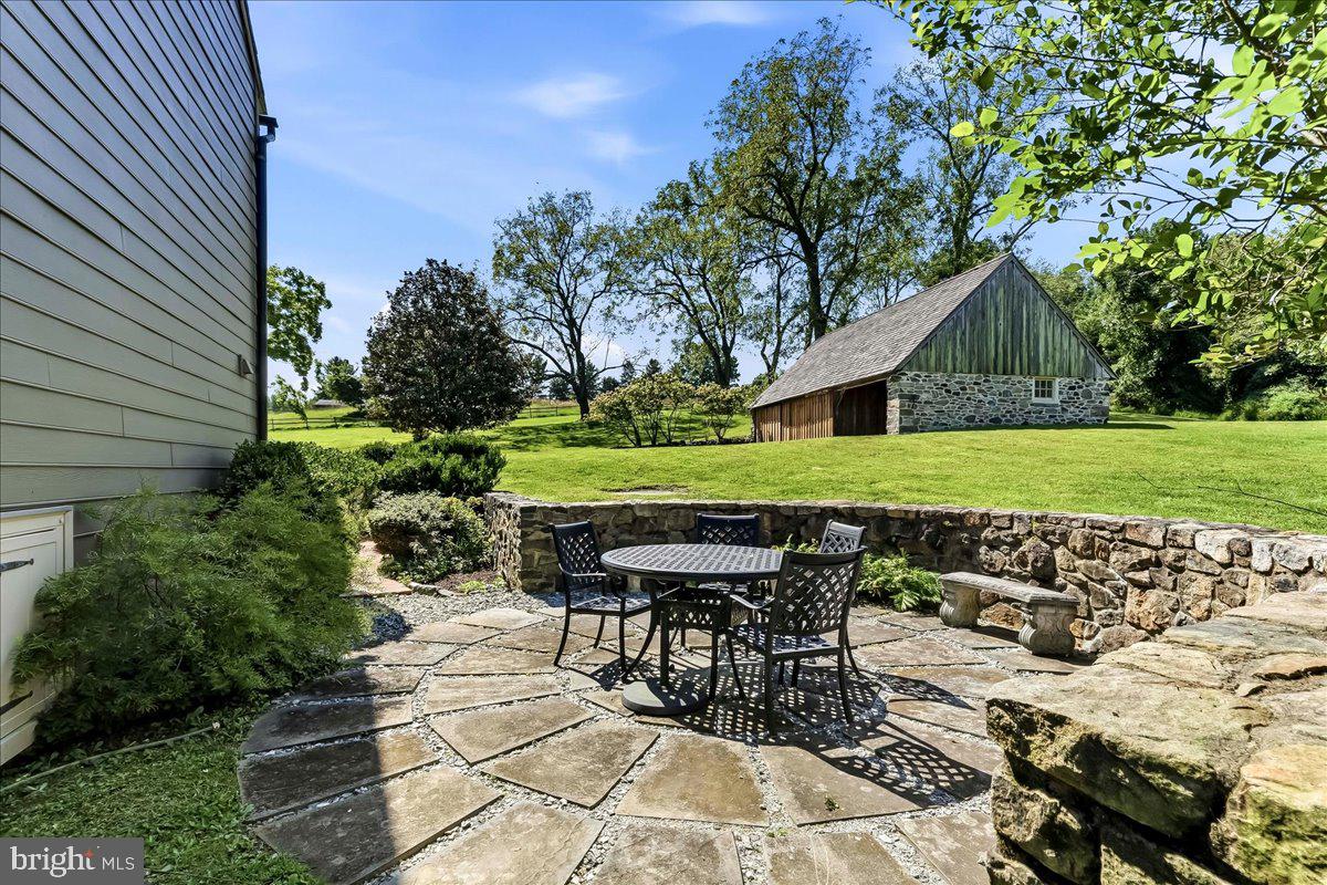 1001 Hickory Hill Rd Property Photo 28