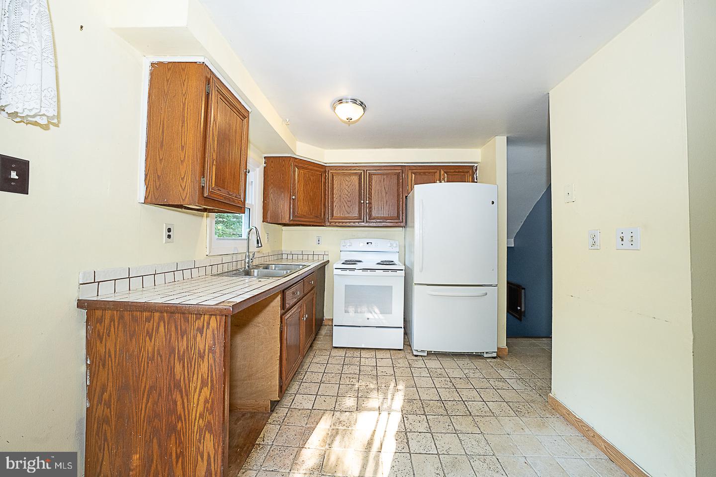 1 Sunset Dr Property Photo 12