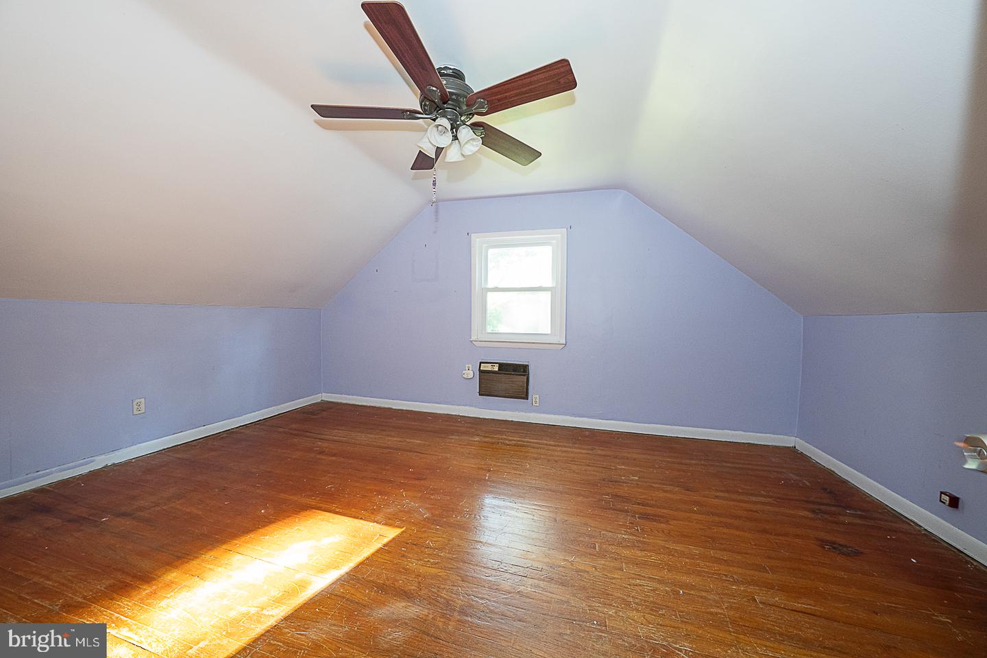 1 Sunset Dr Property Photo 20