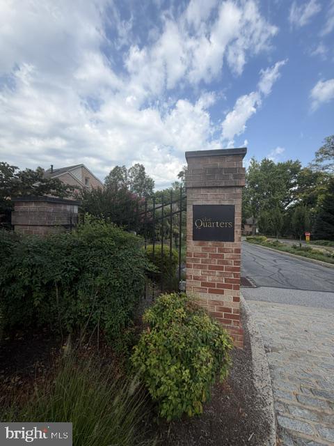 73 Amity Dr Property Photo 1