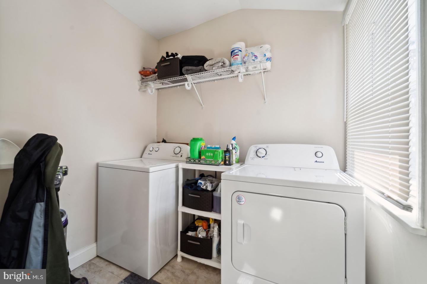 222 N New St Property Photo 15