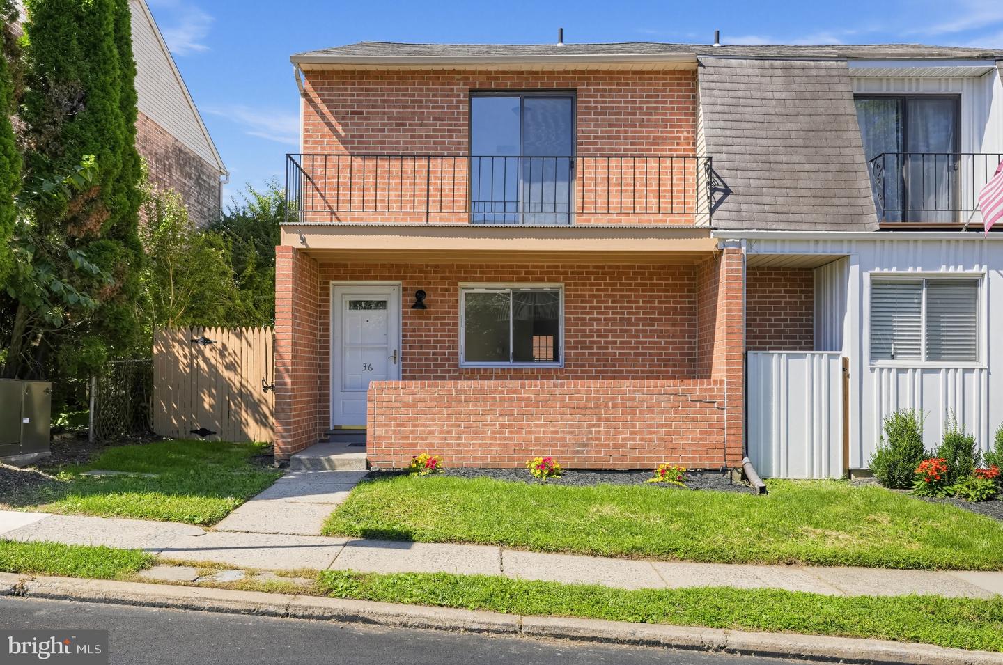 36 RICKMAR LN