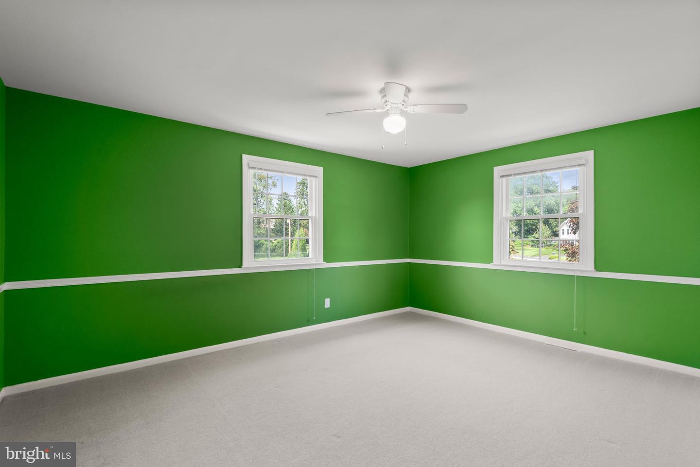 1560 Greenlawn Rd Property Photo 21