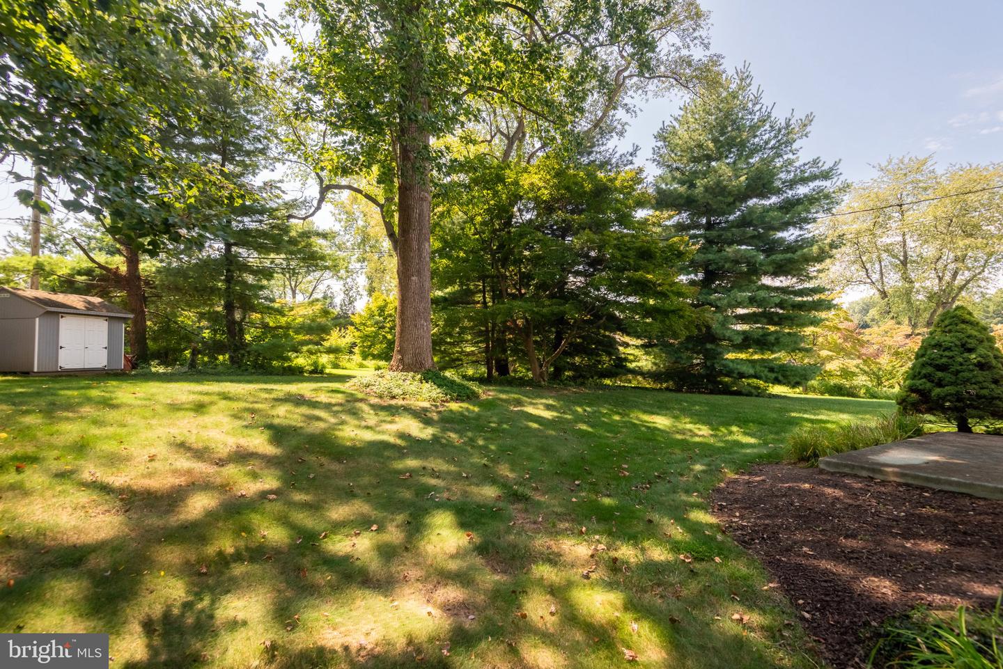 1560 Greenlawn Rd Property Photo 30