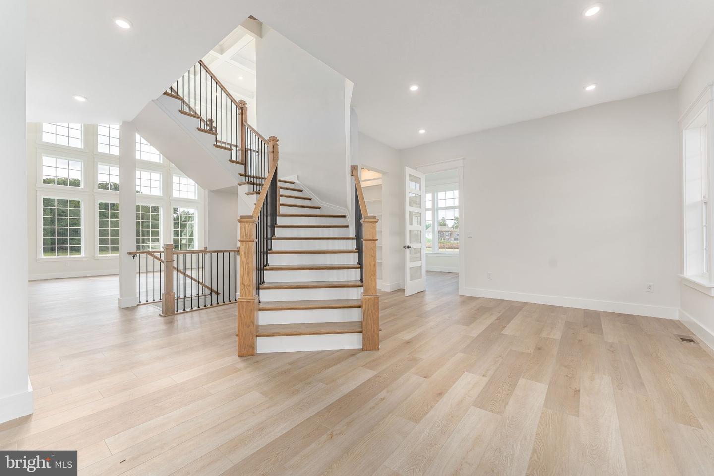 16 Mcknight Farm Ln Property Photo 6
