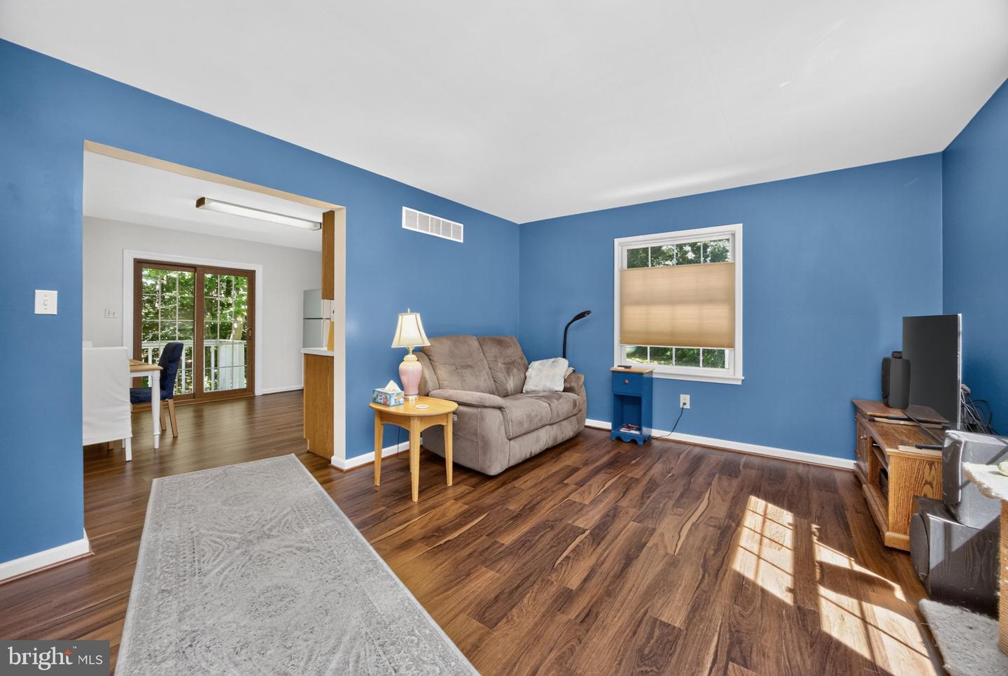 1332 Telegraph Rd Property Photo 3