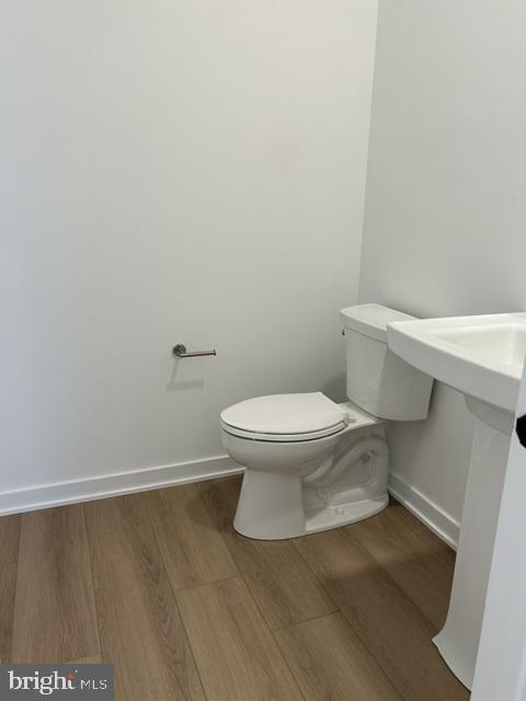 608 Kemlyn Rd Property Photo 6