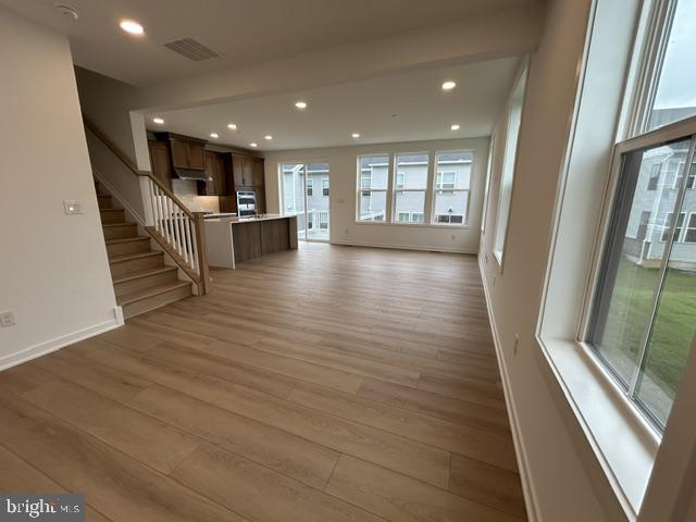 608 Kemlyn Rd Property Photo 12