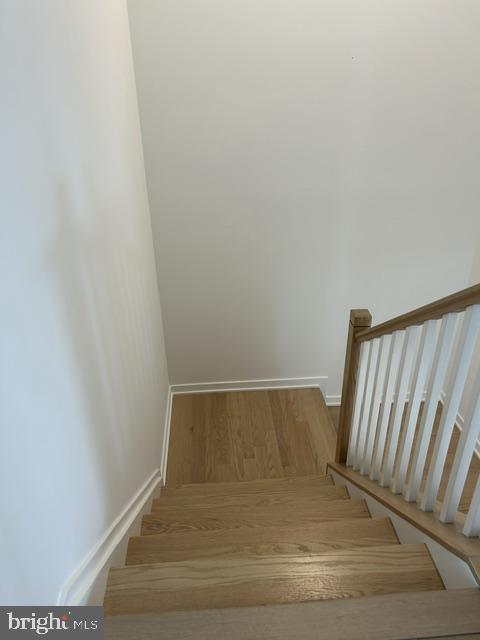 608 Kemlyn Rd Property Photo 22