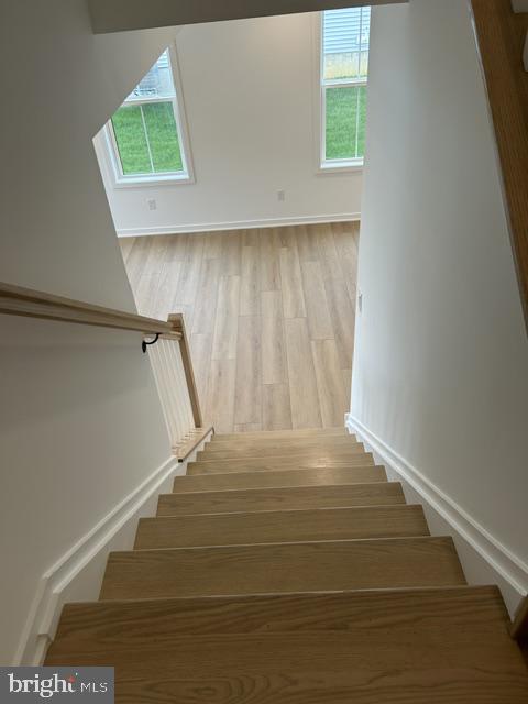 608 Kemlyn Rd Property Photo 23