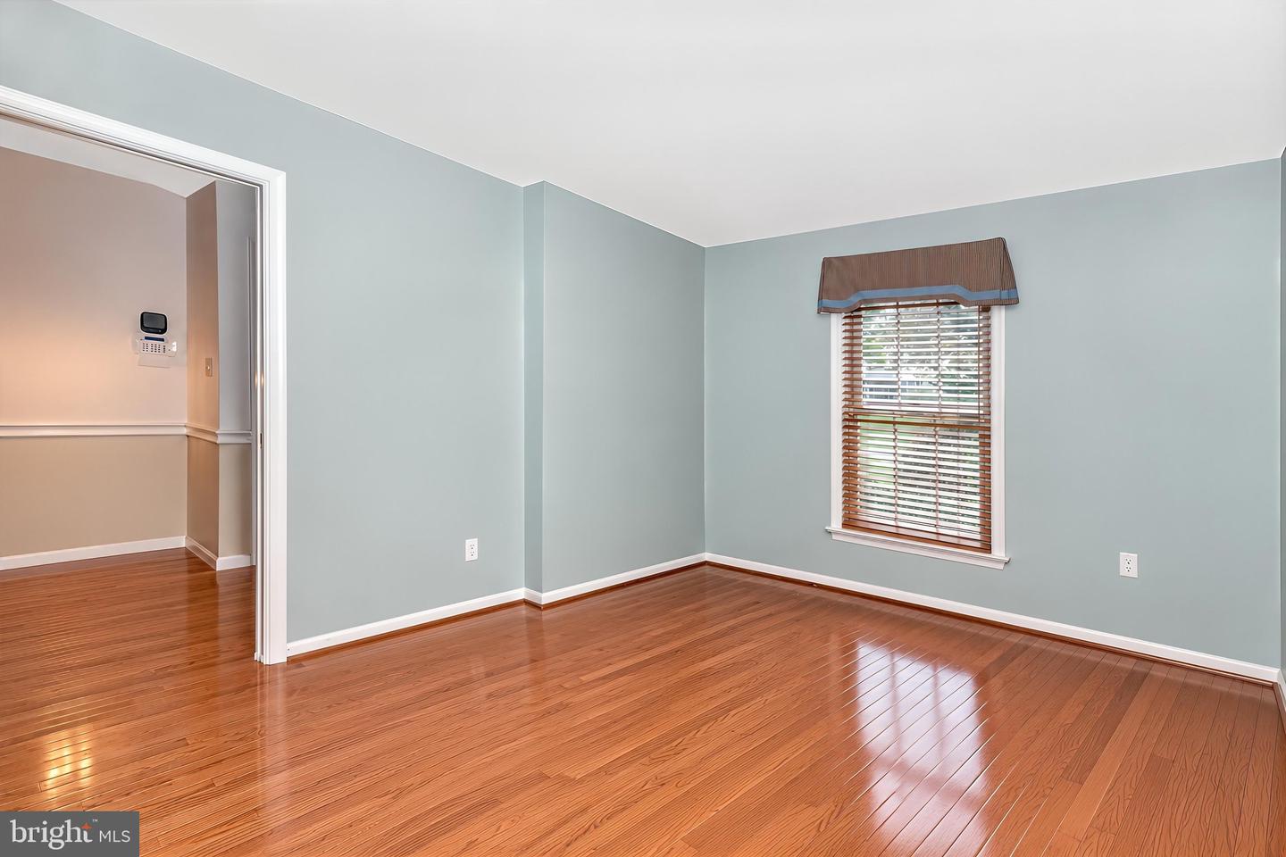 207 S Pine St Property Photo 6