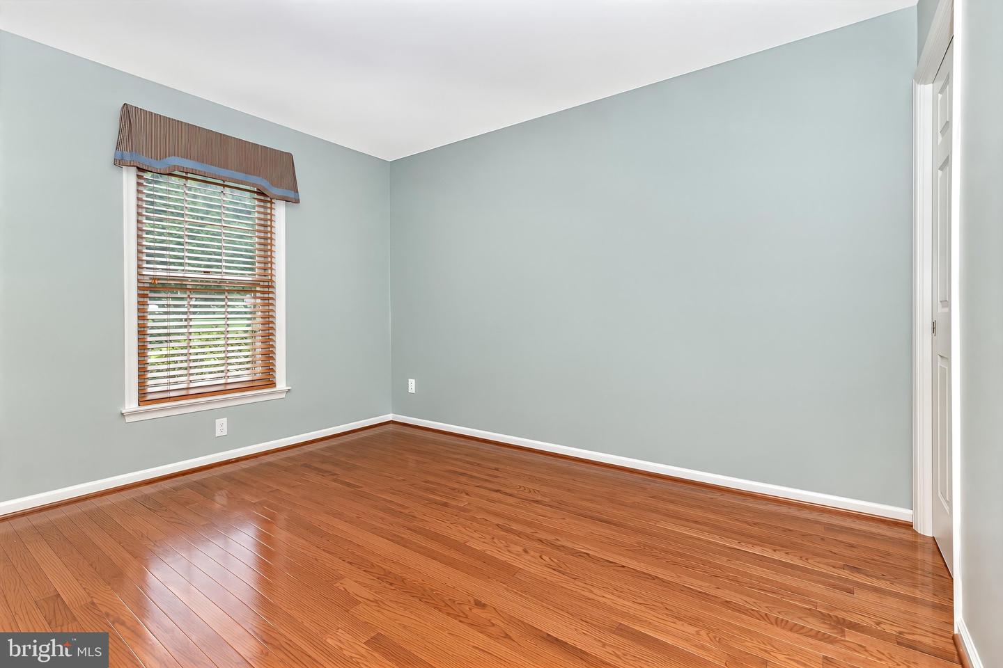 207 S Pine St Property Photo 7