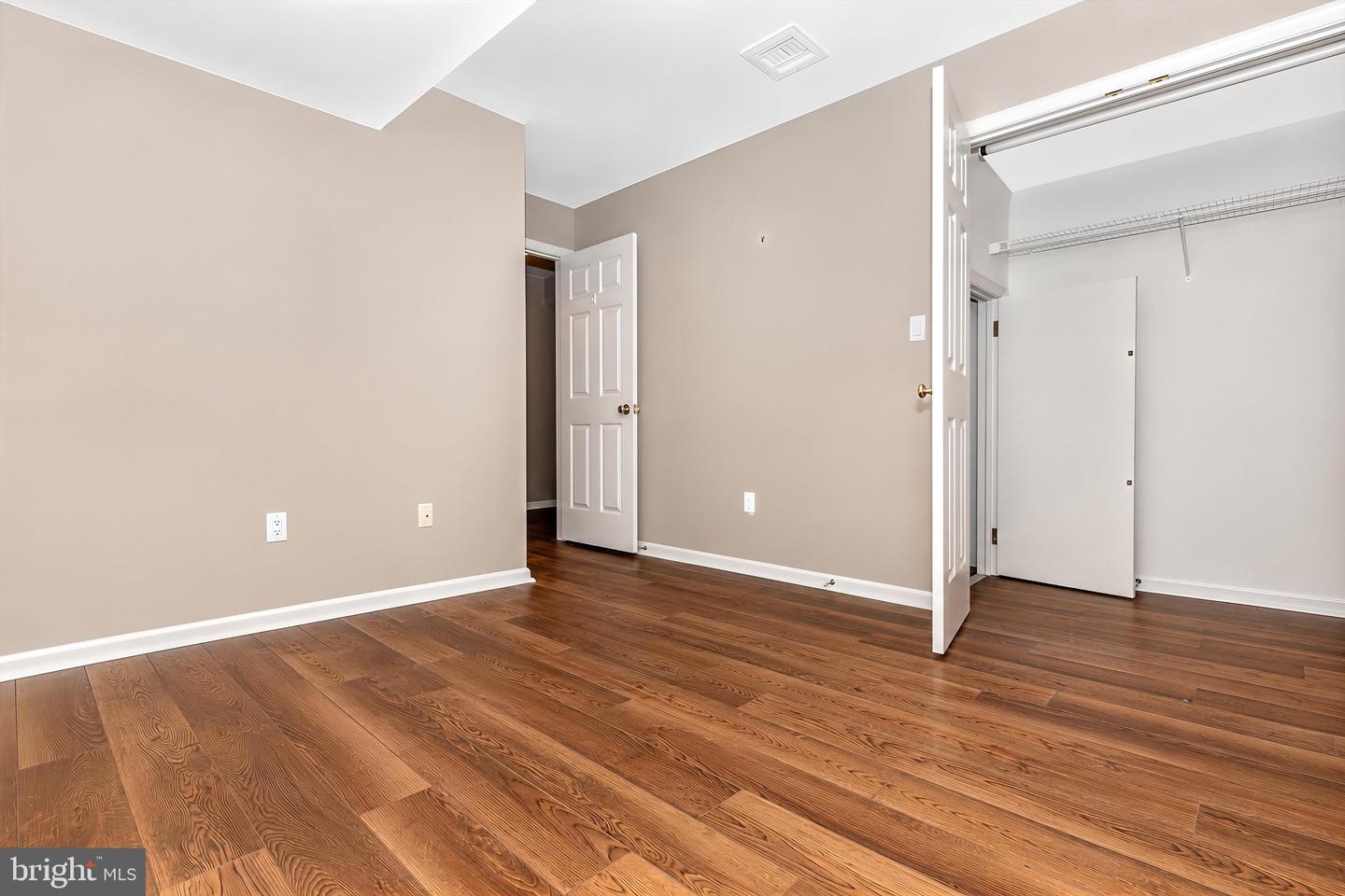 207 S Pine St Property Photo 31