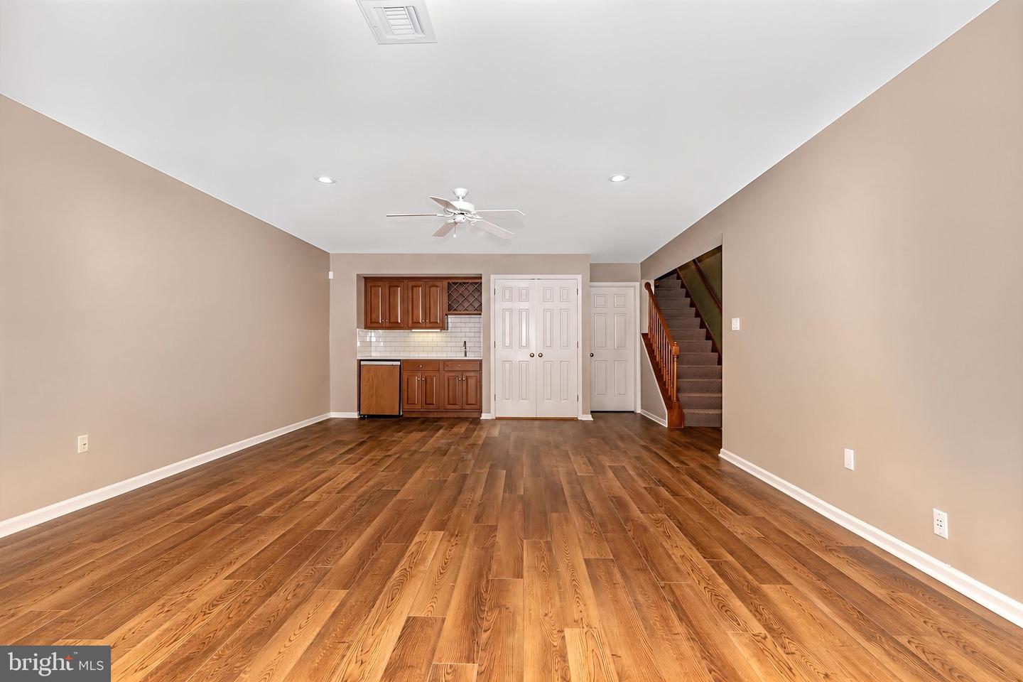 207 S Pine St Property Photo 39