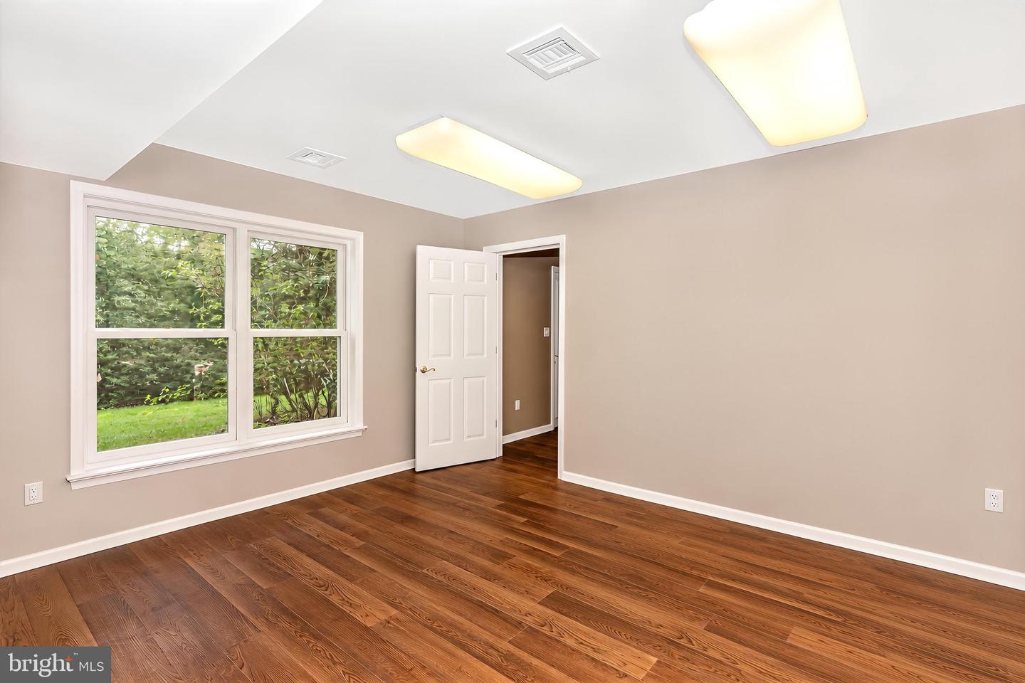 207 S Pine St Property Photo 43