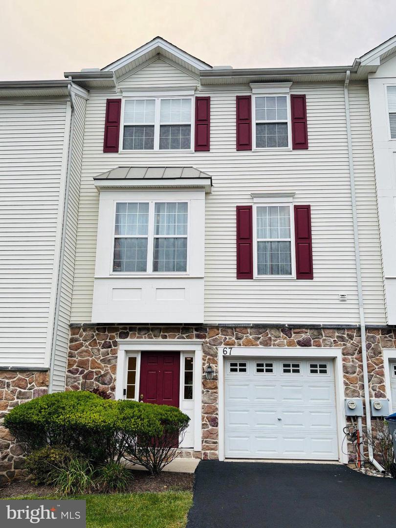 67 Narragansett Ln Property Photo 1