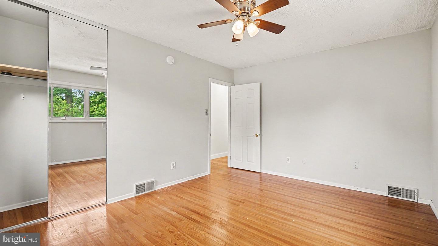 314 Colonial Dr Property Photo 18