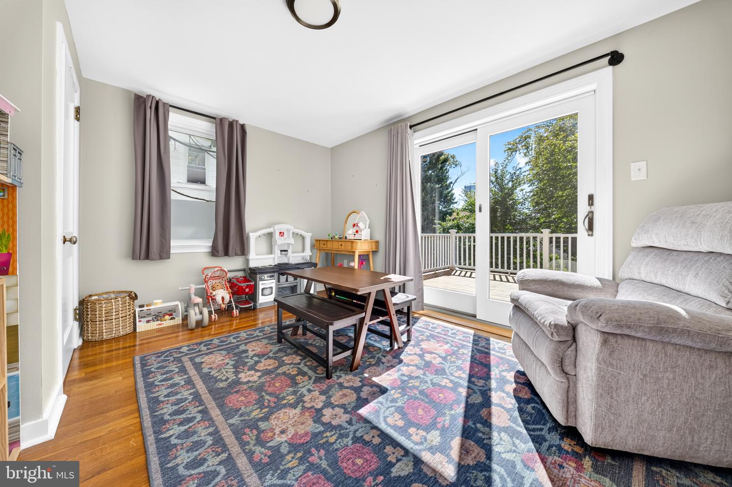 206 Price St Property Photo 21