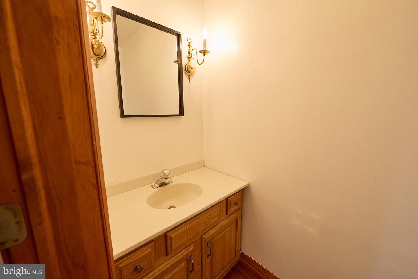 525 Raspberry Ln Property Photo 27
