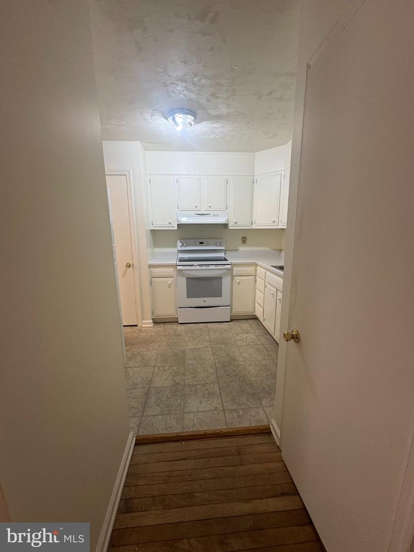 1116 Wayne Ave Property Photo 9