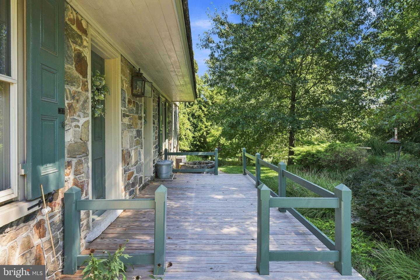 617 Westbourne Rd Property Photo 4
